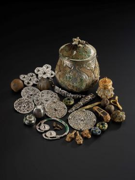 The_lidded_vessel_from_the_Galloway_Hoard_and_the_Viking-age_treasures_it_contained._Image__National_Museums_Scotland_2_1_-_Copy.jpg