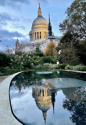 St_Pauls_reflection_dusk_-_Copy.jpg