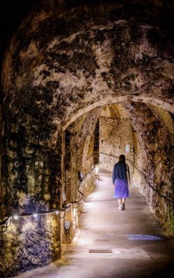 Dover_Spur_EH_139_JH_Inside_Medieval_Tunnels_-_Copy.jpg