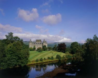 99066-inveraray-castle-medium.jpg