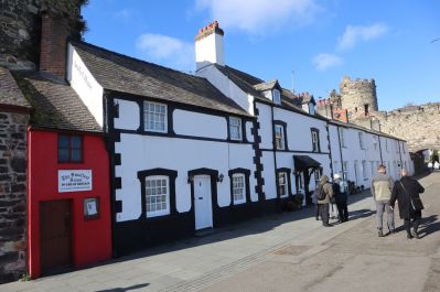 Lower_Gate_Street_c_Visit_Wales.jpg