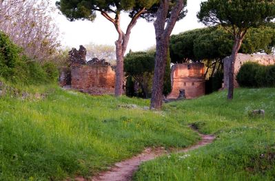 appia-antica-2450376_1280.jpg